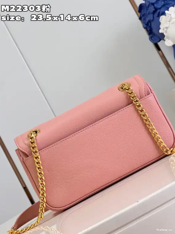 Frstbag ru TWIST-23.5*14*6 cm VUITTON LOUIS 0705